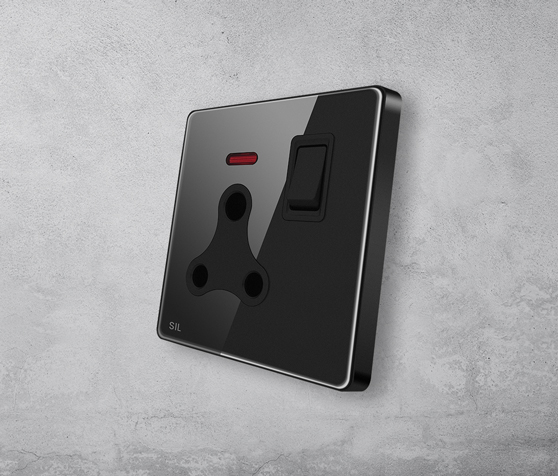 15A Switched Socket Max Black